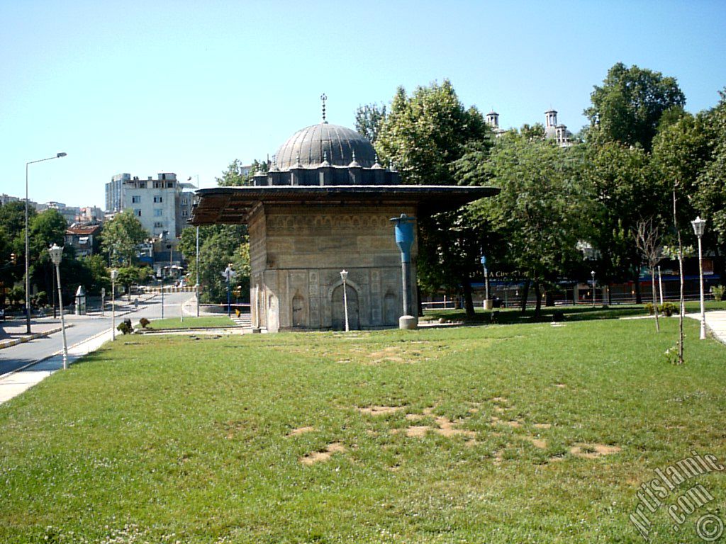 Fountain of Tophane made by architect Mehmet Aga in 1732 during the sovereignty of Ottoman Sultan Mahmud I.
