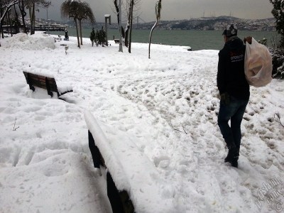 Special winter and snow photos taken on 19.Februrary.2015 morning in eight districts of Istanbul city of Turkey. The names of the districts are: Fatih, Zeyrek, Persembe Pazari, Eminonu, Karakoy, Cihangir, Findikli, Kabatas. (Detailed information about this photo will be added later.) (The picture was taken by Artislamic.com in 2015.)