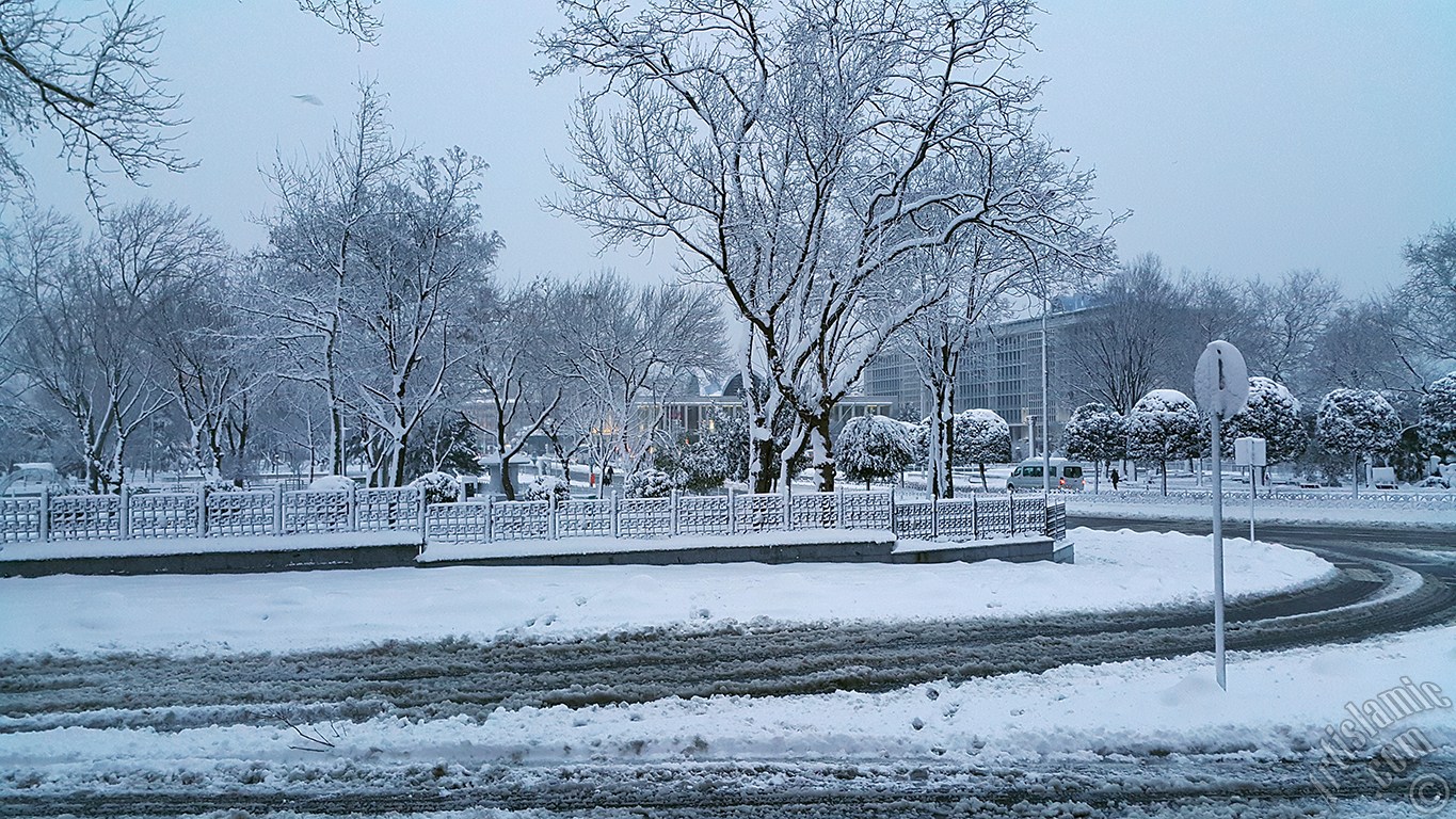 zel ekim kar ve k fotoraflarmz: stanbul`un Fatih, Zeyrek, Perembe Pazar, Eminn, Karaky, Cihangir, Fndkl ve Kabata Semtlerinden.
