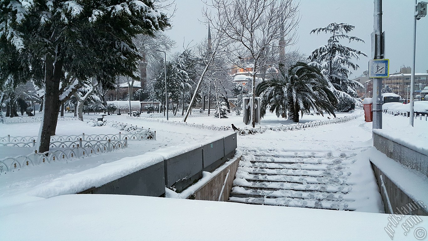 Special winter and snow photos taken in February 2015 in Fatih, Zeyrek, Persembe Pazari, Eminonu, Karakoy, Cihangir, Findikli, Kabatas districts of Istanbul city of Turkey.
