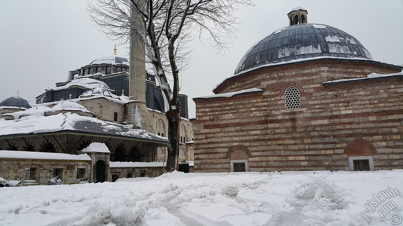 Special winter and snow photos taken in February 2015 in Fatih, Zeyrek, Persembe Pazari, Eminonu, Karakoy, Cihangir, Findikli, Kabatas districts of Istanbul city of Turkey.
