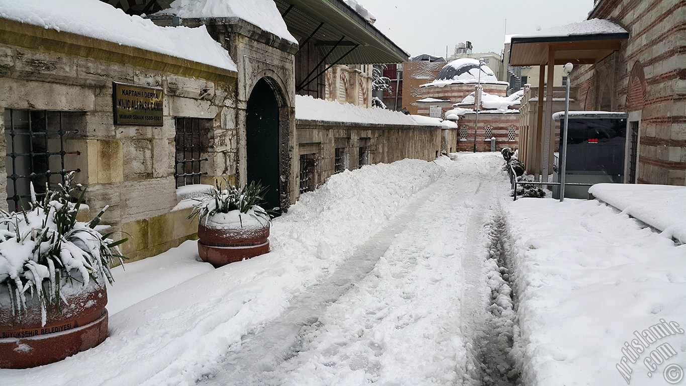 Special winter and snow photos taken in February 2015 in Fatih, Zeyrek, Persembe Pazari, Eminonu, Karakoy, Cihangir, Findikli, Kabatas districts of Istanbul city of Turkey.
