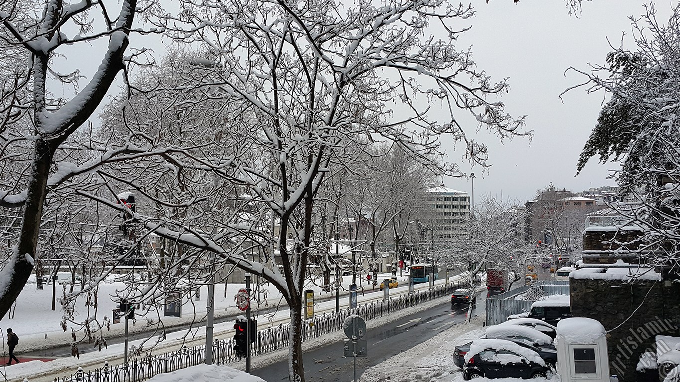 Special winter and snow photos taken in February 2015 in Fatih, Zeyrek, Persembe Pazari, Eminonu, Karakoy, Cihangir, Findikli, Kabatas districts of Istanbul city of Turkey.
