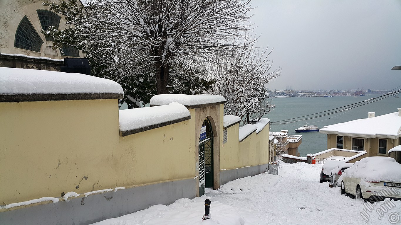 Special winter and snow photos taken in February 2015 in Fatih, Zeyrek, Persembe Pazari, Eminonu, Karakoy, Cihangir, Findikli, Kabatas districts of Istanbul city of Turkey.
